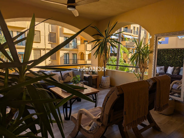 Image No.29-3 Bed Property for sale