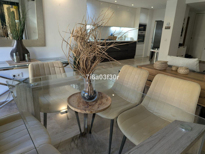 Image No.6-3 Bed Property for sale