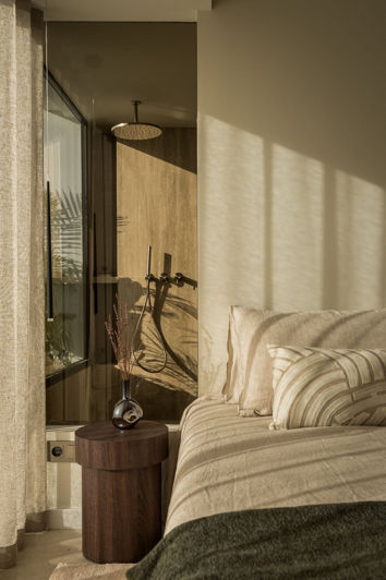 Image No.14-3 Bed Property for sale