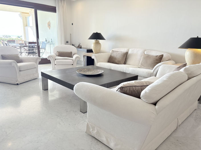 Image No.10-3 Bed Property for sale