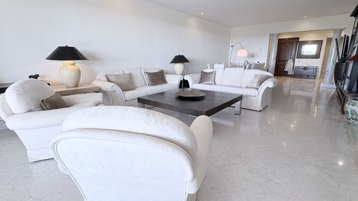 Image No.11-3 Bed Property for sale