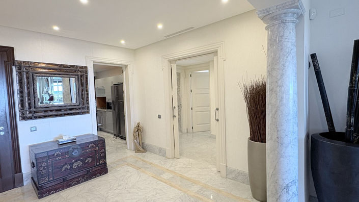 Image No.12-3 Bed Property for sale