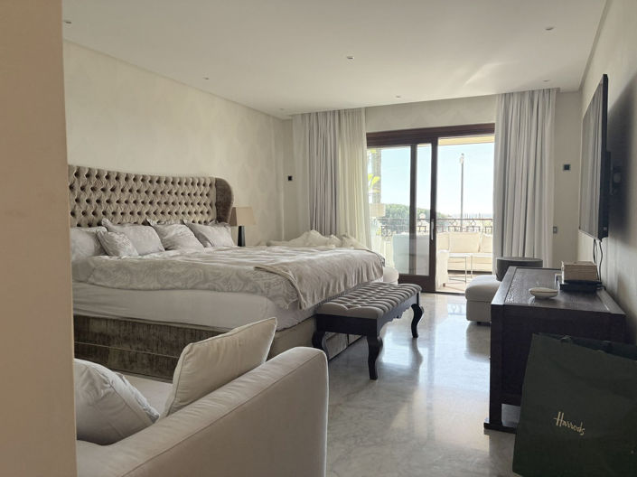 Image No.14-3 Bed Property for sale