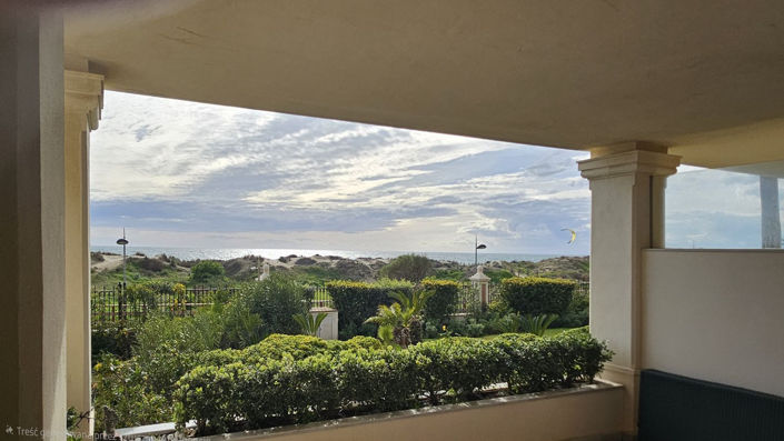 Image No.24-3 Bed Property for sale