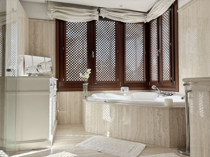 Image No.27-3 Bed Property for sale