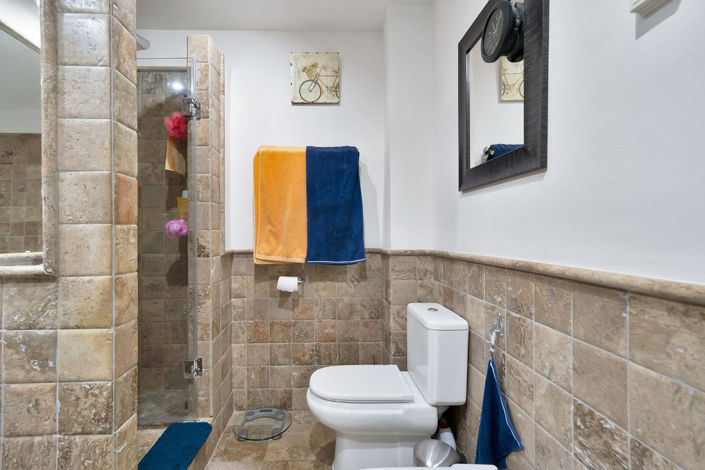 Image No.24-2 Bed Property for sale