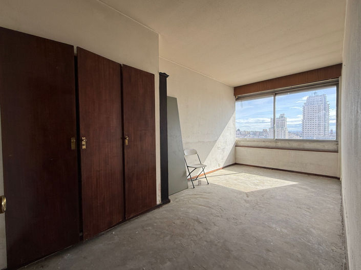 Image No.28-2 Bed Property for sale