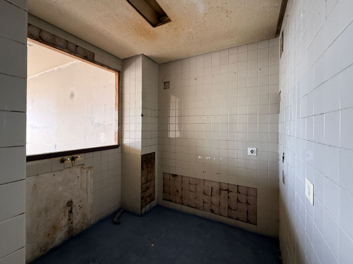 Image No.29-2 Bed Property for sale