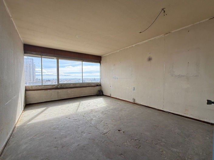 Image No.30-2 Bed Property for sale