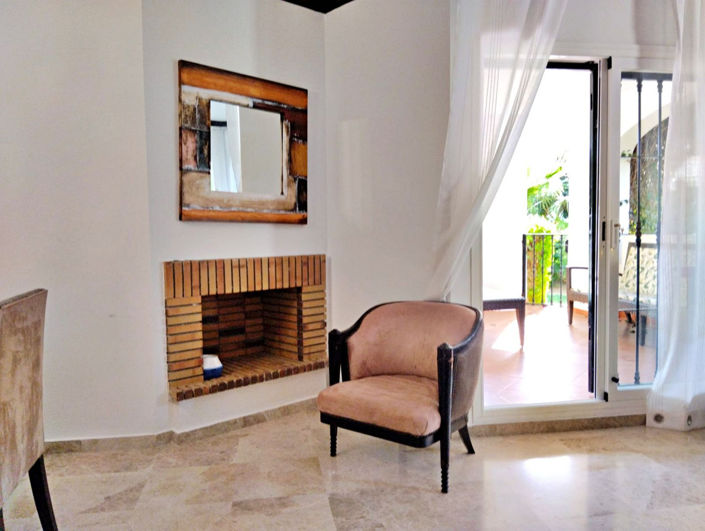 Image No.17-2 Bed Property for sale