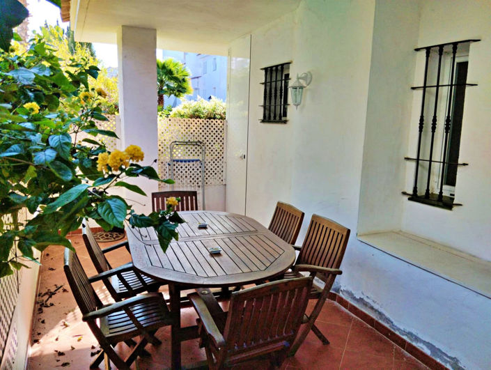 Image No.25-2 Bed Property for sale