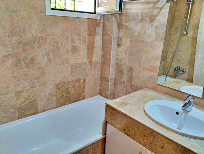 Image No.29-2 Bed Property for sale
