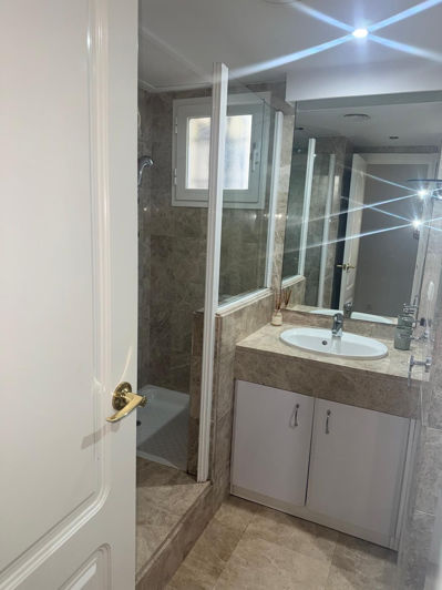 Image No.6-2 Bed Property for sale