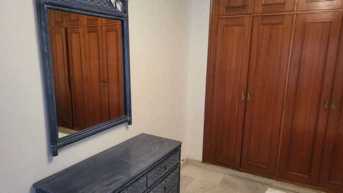 Image No.11-2 Bed Property for sale