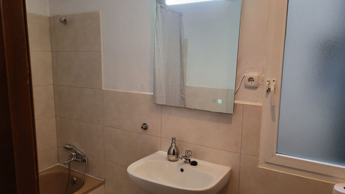 Image No.14-2 Bed Property for sale