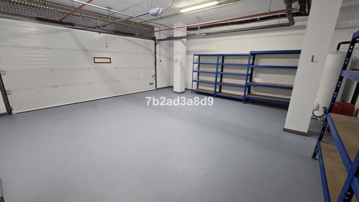 Image No.28-5 Bed Property for sale