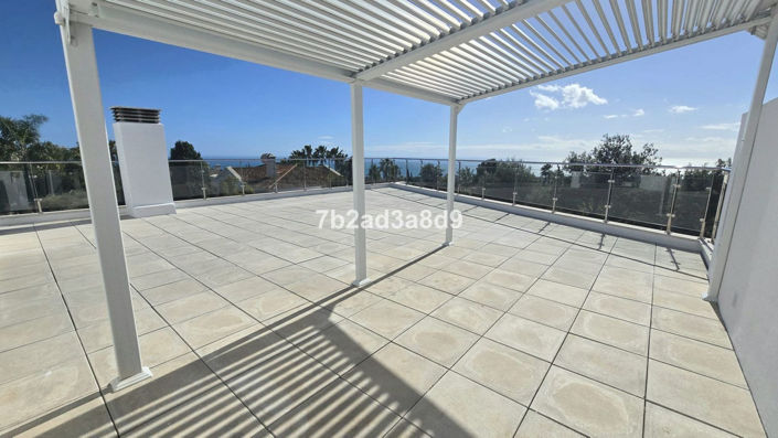 Image No.34-5 Bed Property for sale
