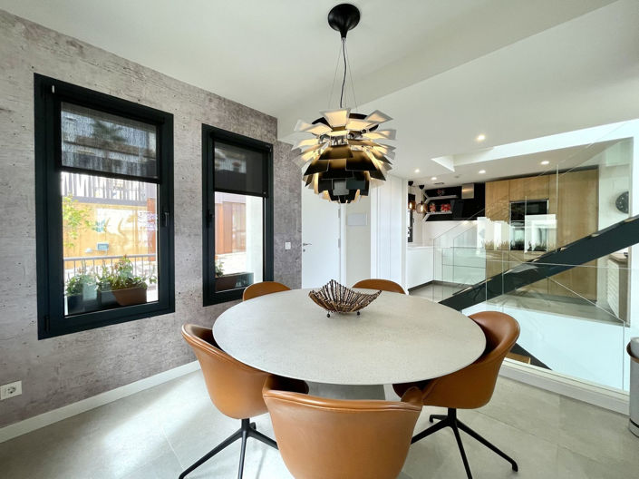 Image No.14-3 Bed Property for sale