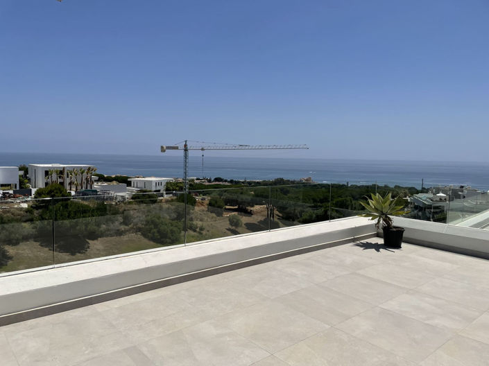 Image No.30-3 Bed Property for sale