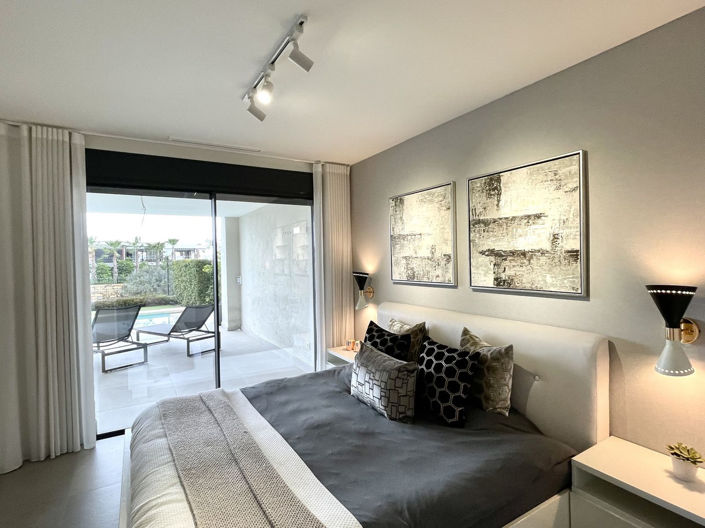 Image No.33-3 Bed Property for sale