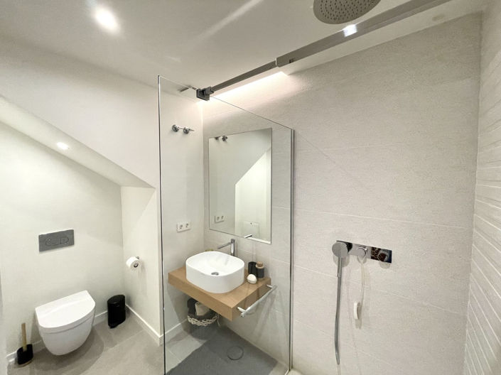 Image No.39-3 Bed Property for sale