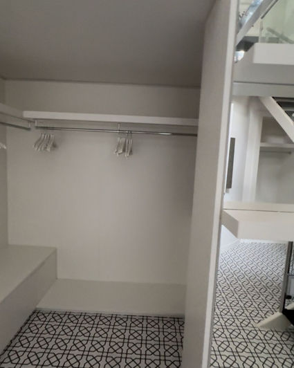 Image No.19-5 Bed Property for sale