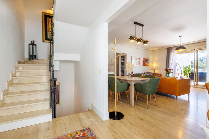 Image No.17-3 Bed Property for sale