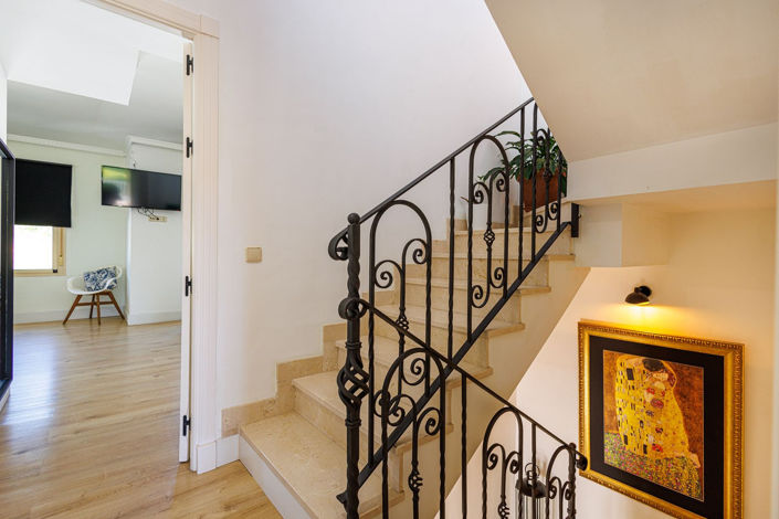 Image No.33-3 Bed Property for sale