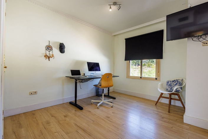 Image No.36-3 Bed Property for sale