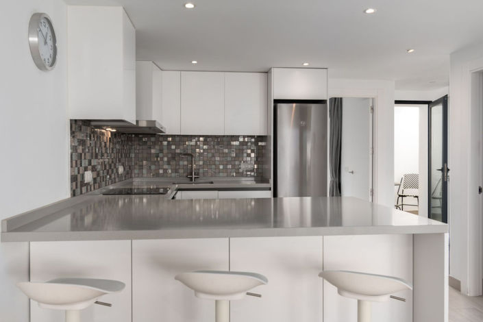 Image No.24-4 Bed Property for sale