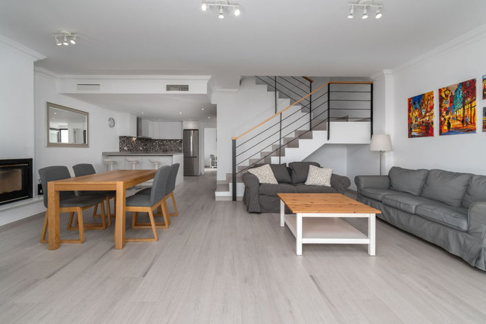 Image No.28-4 Bed Property for sale