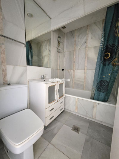 Image No.20-2 Bed Property for sale