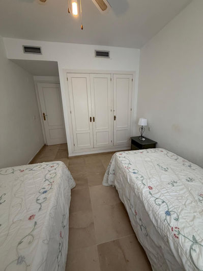 Image No.13-Propriété de 3 chambres à vendre à Casares