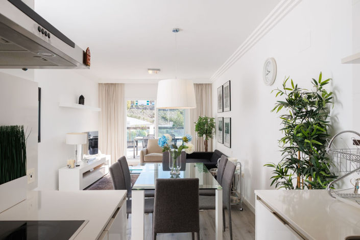 Image No.15-2 Bed Property for sale