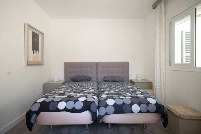 Image No.30-2 Bed Property for sale