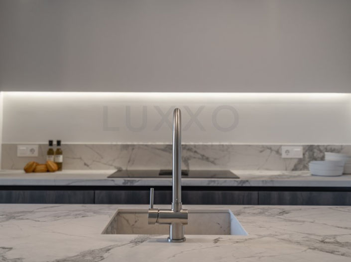 Image No.11-2 Bed Property for sale