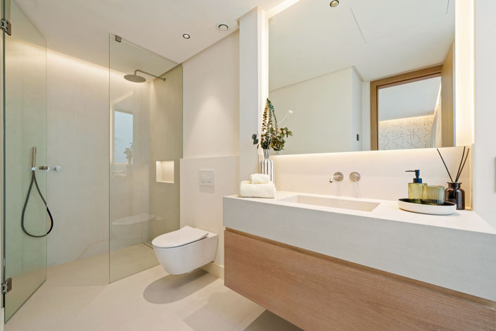 Image No.12-5 Bed Property for sale