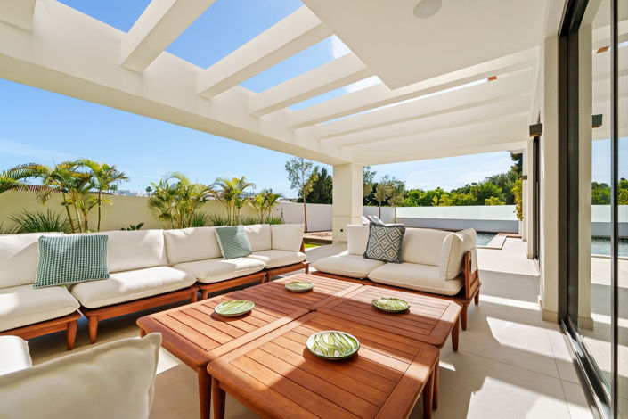 Image No.25-5 Bed Property for sale