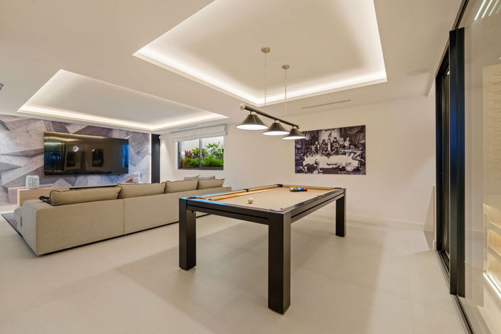 Image No.26-5 Bed Property for sale