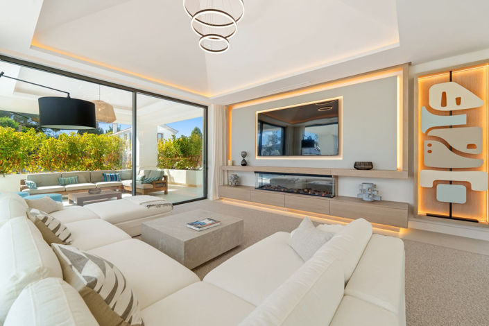 Image No.7-5 Bed Property for sale