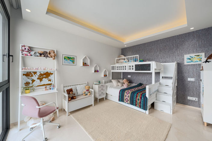 Image No.26-6 Bed Property for sale