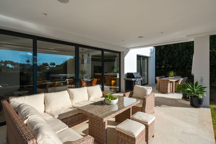 Image No.6-6 Bed Property for sale