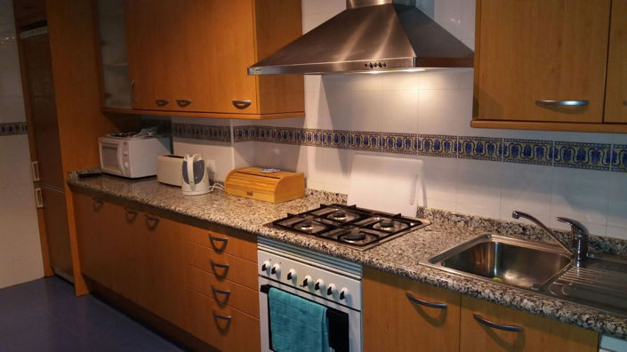 Image No.11-2 Bed Property for sale