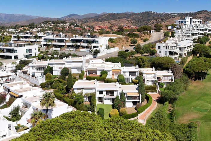 Image No.30-2 Bed Property for sale