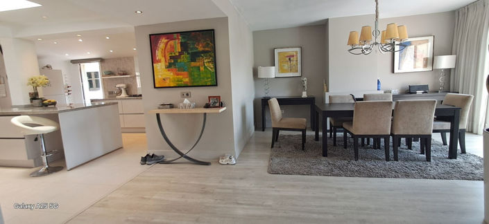 Image No.7-6 Bed Property for sale