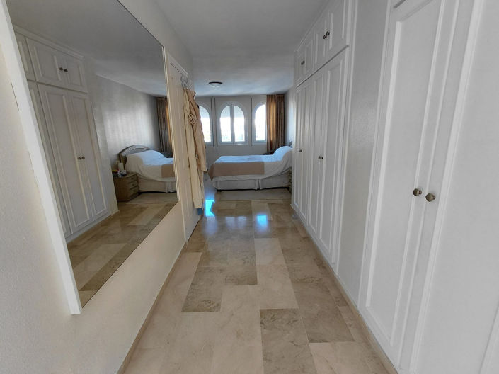 Image No.21-3 Bed Property for sale