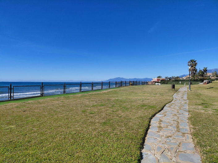 Image No.31-3 Bed Property for sale