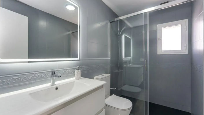 Image No.16-3 Bed Property for sale