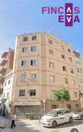 1 - Barcelone , Propriété