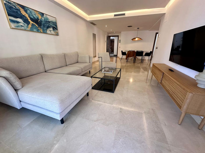 Image No.24-3 Bed Property for sale